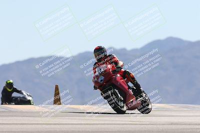 media/Oct-13-2025-Moto Forza (Mon) [[a66d839500]]/3-B Group/Session 4 (Turn 9)/
